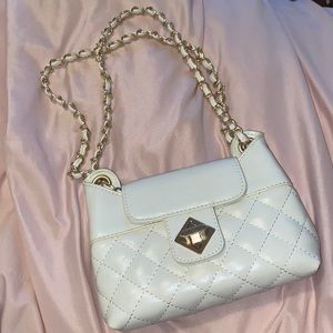 White & gold fashion nova purse